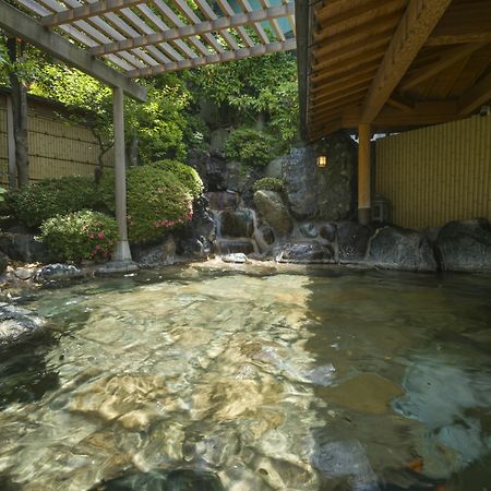 מלון פוג'יושידה Fujisan Onsen Bessho Sasa מראה חיצוני תמונה